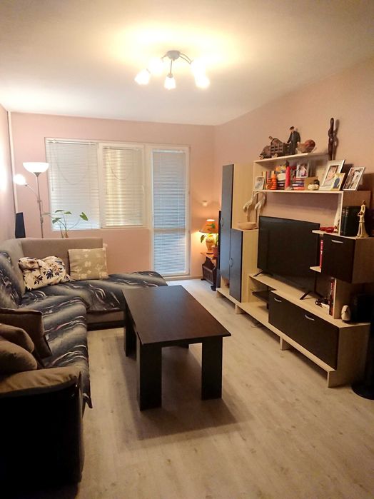 Продава се Двустаен апартамент в София, Стрелбище - 76 кв.м за 1981 €/кв.м - Снимка #1