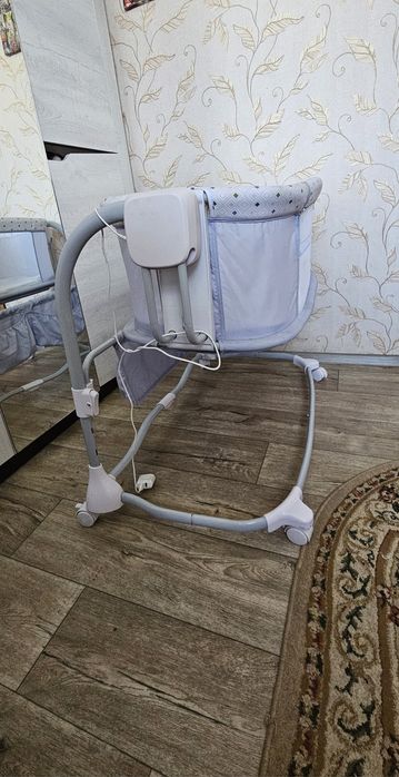 Кроватка для новорожденных