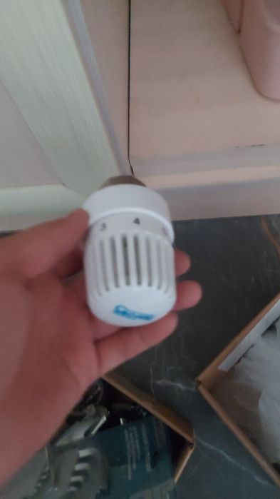 Терморегулятор термоголовка для  батареи