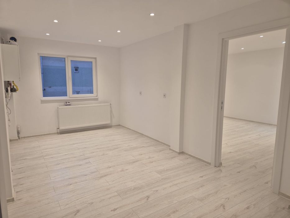 Apartament 4 camare Micro 16