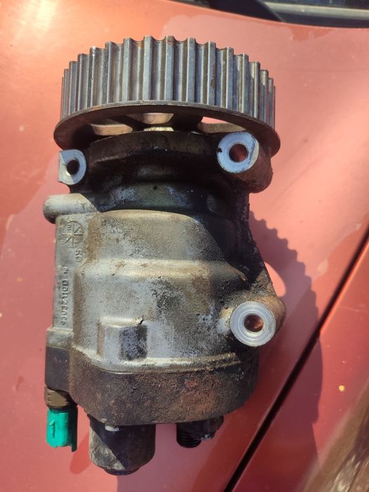 ГНП/нафтова помпа 1.5 дци Рено