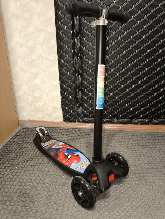 Самокат детский,НОВЫЙ