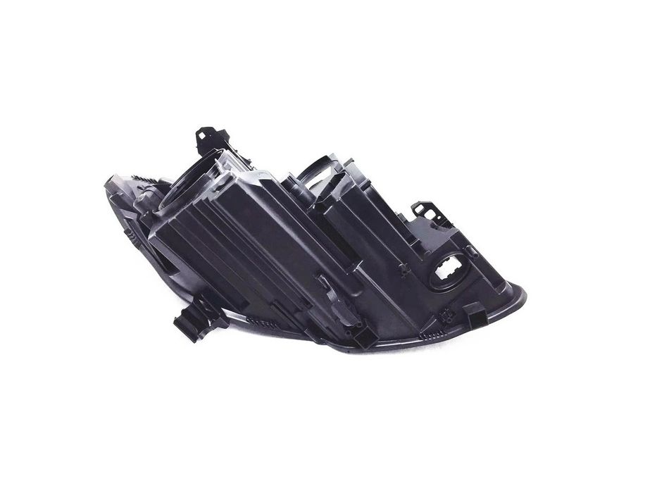 Корпус за фар на Mercedes CLA W117