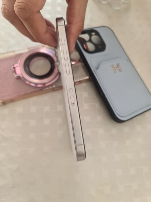 Продам iphone 16 про.