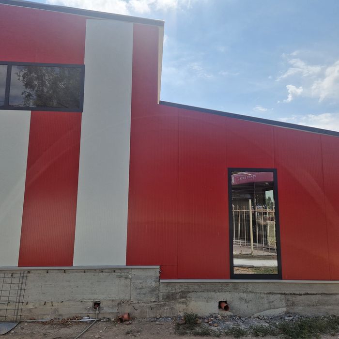 Дава се под наем Склад в с. Катуница, Област Пловдив - 4750 кв.м за 510 € - Снимка #4