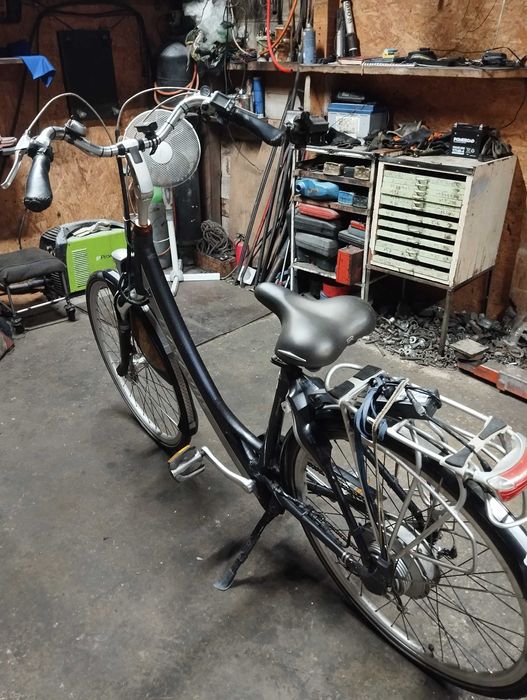 Bicicleta cu motor electrica