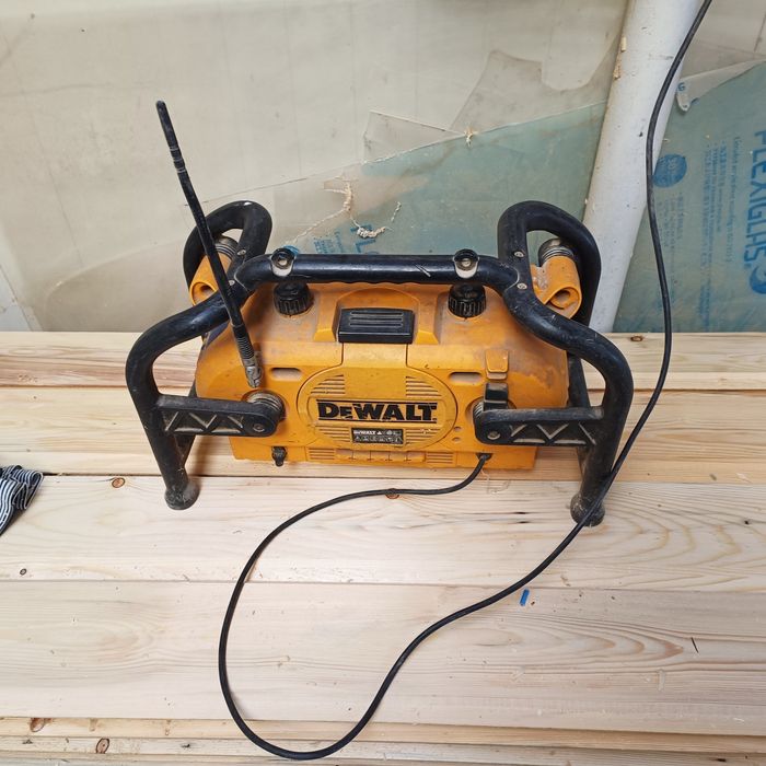 Radio șantier dewalt