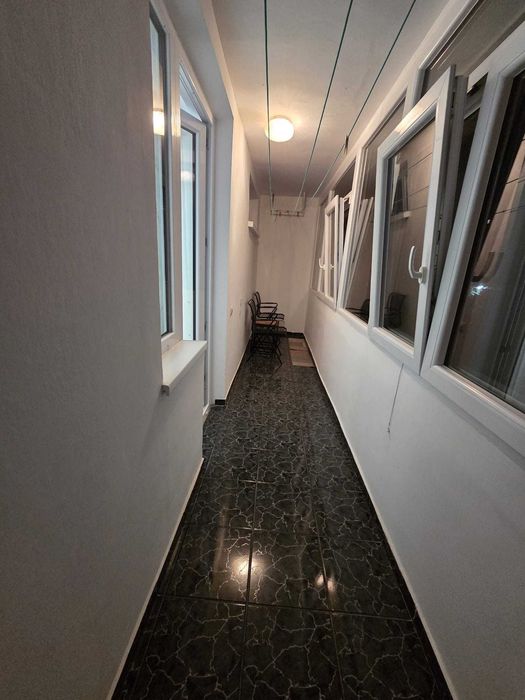Apartament cu 3 camere etaj 2 in centru mobilat si utilat complet +aer conditionat