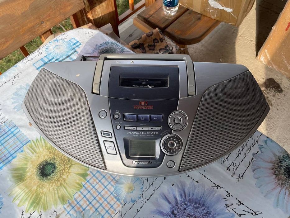 Магнитола Panasonic CD/MP3/кассета/радио