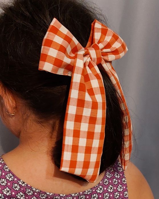 Красивый бант для волос