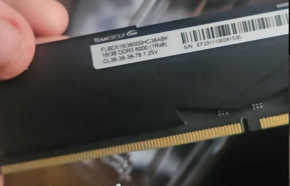 32 GB ram DDR5 6000mhz negociabil