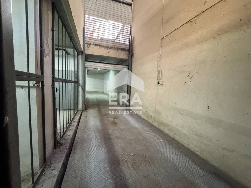 Продава се Гараж / Паркомясто в Варна, Окръжна болница - 15 кв.м за 1660 €/кв.м - Снимка #3