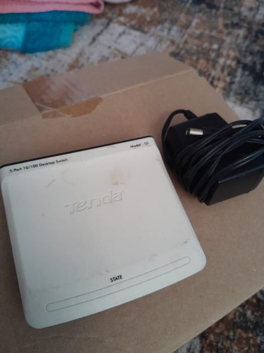 Роутер-Хабб 5 порта.