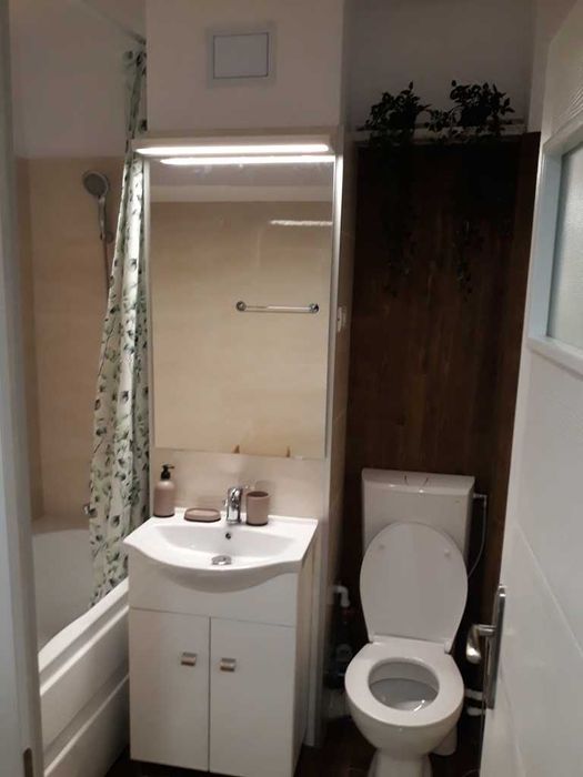 Proprietar, închiriez apartament 3 camere ultracentral