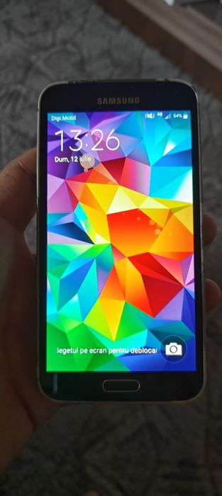 Samsung Galaxy S5 funcțional.