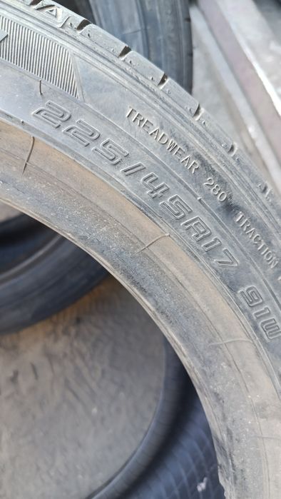 Dunlop  пара 225/45/17 летние