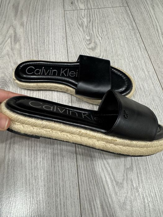 Шлепка Calvin Klein оригинал 37 размер