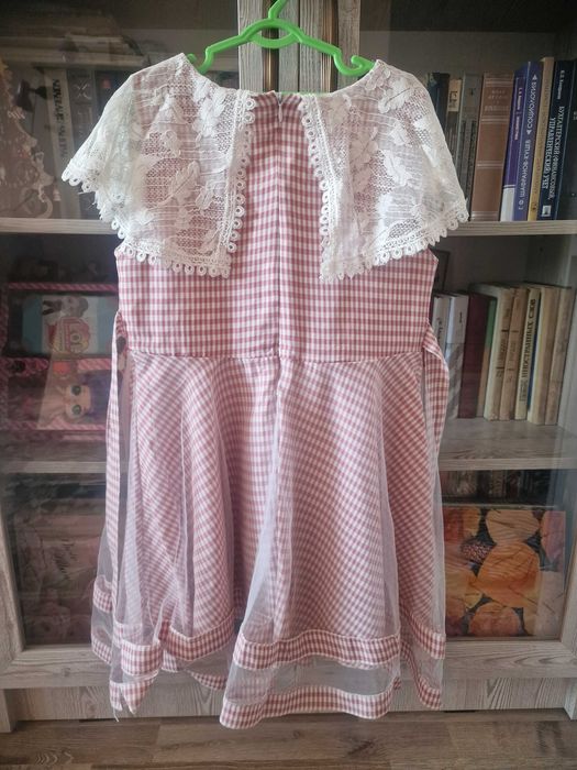 Нарядные платья.