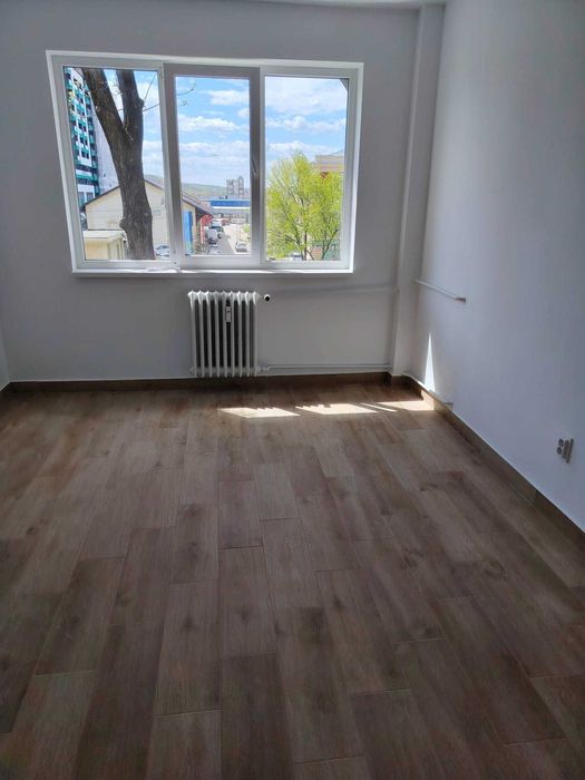 Inchiriez camera de camin - zona Aurel Vlaicu, Iasi