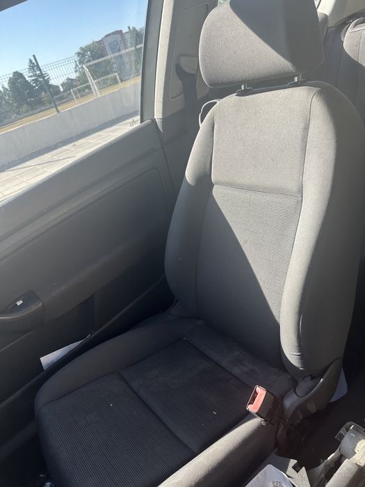 Салон голф 5 2/3 врати