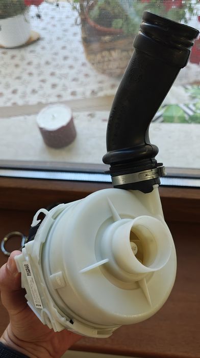 Pompa recirculare Arcelik Beko