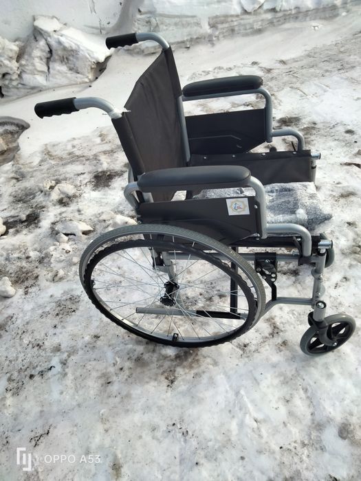 Продам 2 коляску для инвалидов