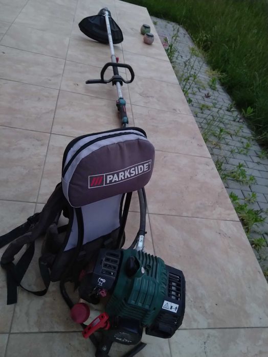 Parkside PBRK 700A1 Multifunctional coasa, suflanta, foarfeca gard viu.