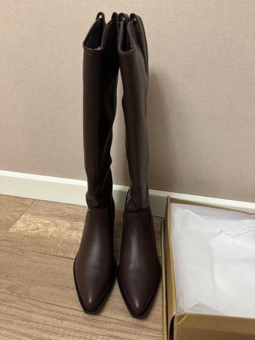 Продаю новые сапоги