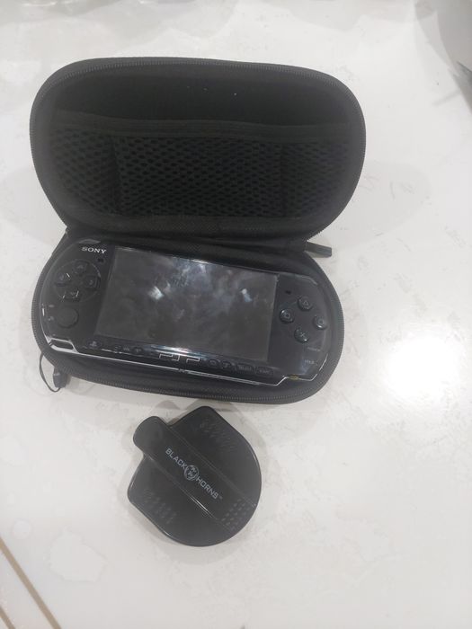 Sony psp 3000 28gb