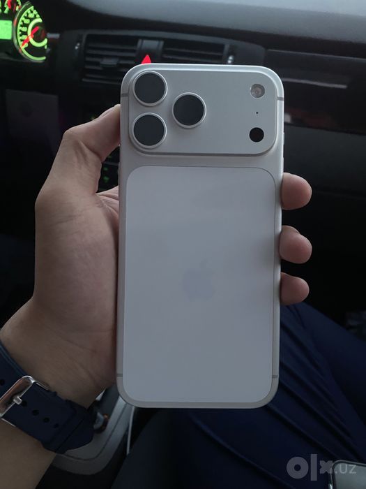 iPhone 17 pro max