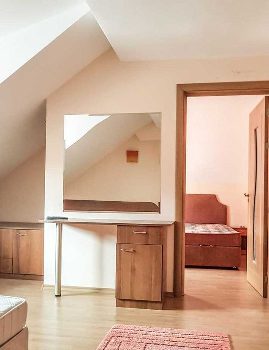 Дава се под наем Тристаен апартамент в София, Зона Б-18 - 100 кв.м за 1500 € - Снимка #3