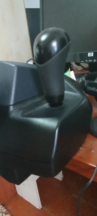 logitech momo racing force feedback wheel