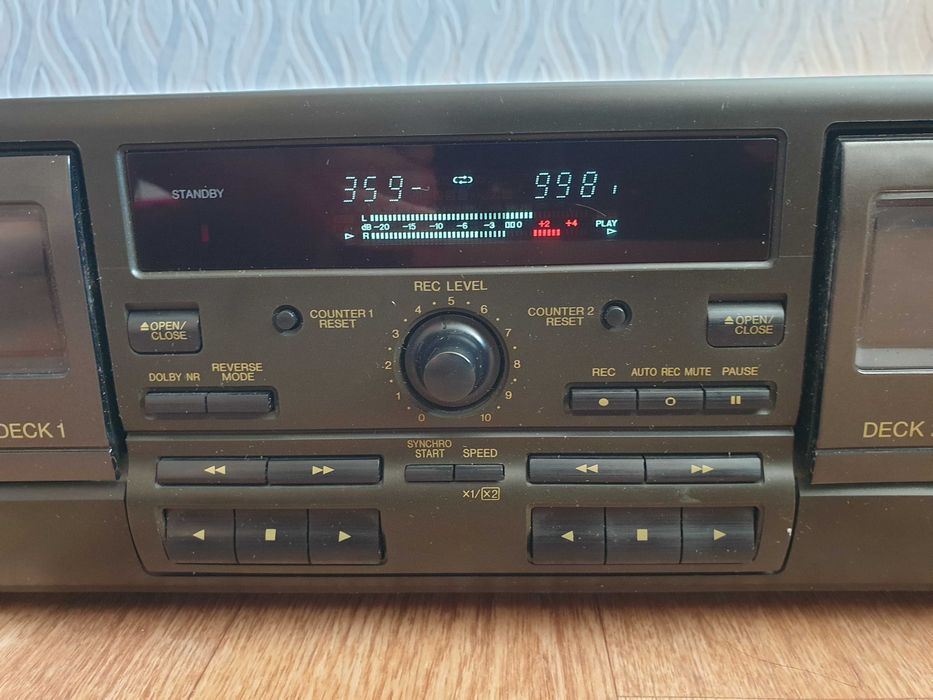 Продается дека Technics