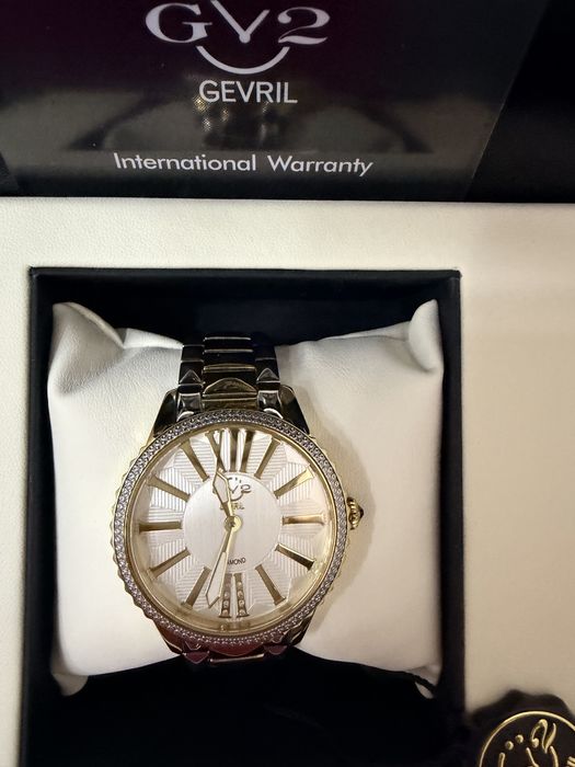 Наручные часы GV2