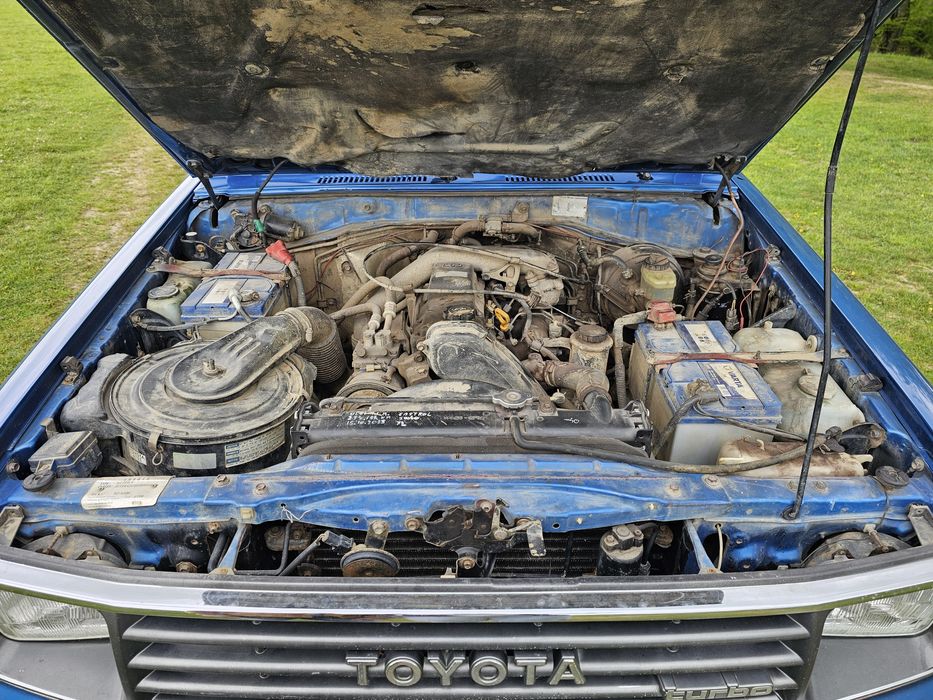Toyota Land Cruiser kzj 73