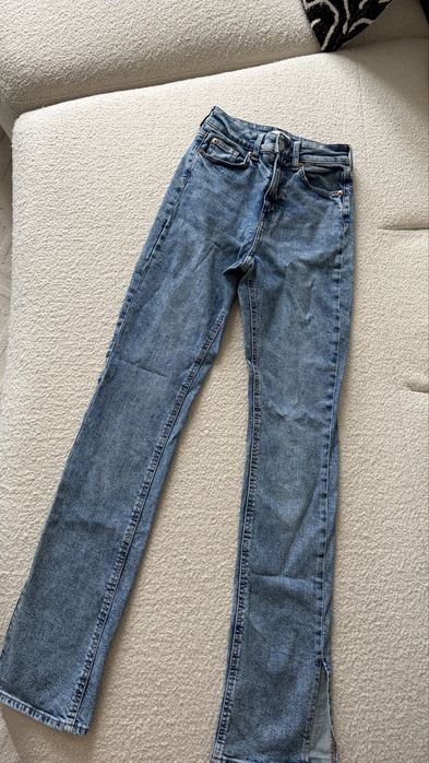Дамски дънки H&M размер 34 XXS/XS, модел flare