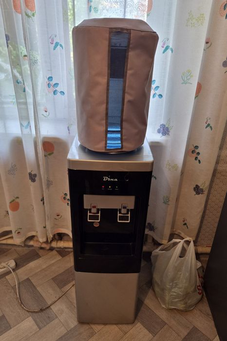 Продам кулер для воды