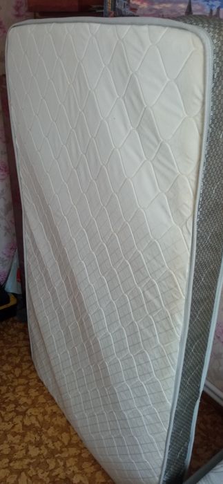 Продам матрас 120*200