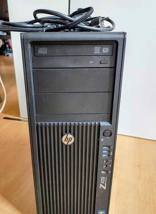 Stație Workstation HP Z420 • GTX 1050 Ti • Sound Blaster ZxR • SSD Samsung 512GB • Wi‑Fi 6