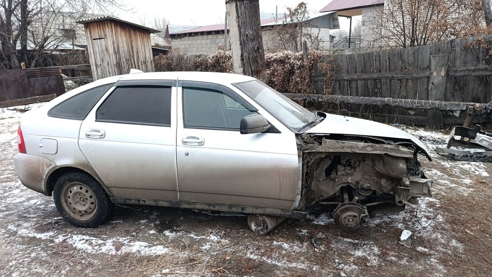 Приора хэтчбек 2009 после дтп