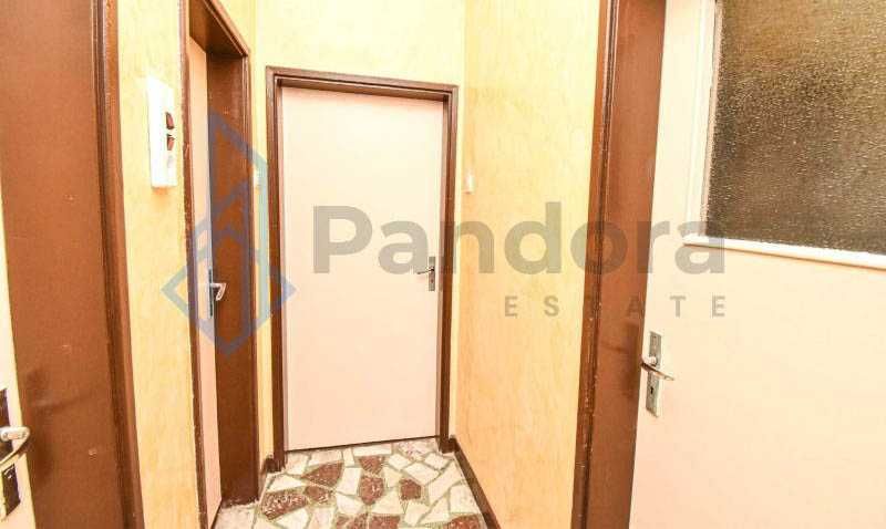 Дава се под наем Тристаен апартамент в София, Редута - 117 кв.м за 600 € - Снимка #7