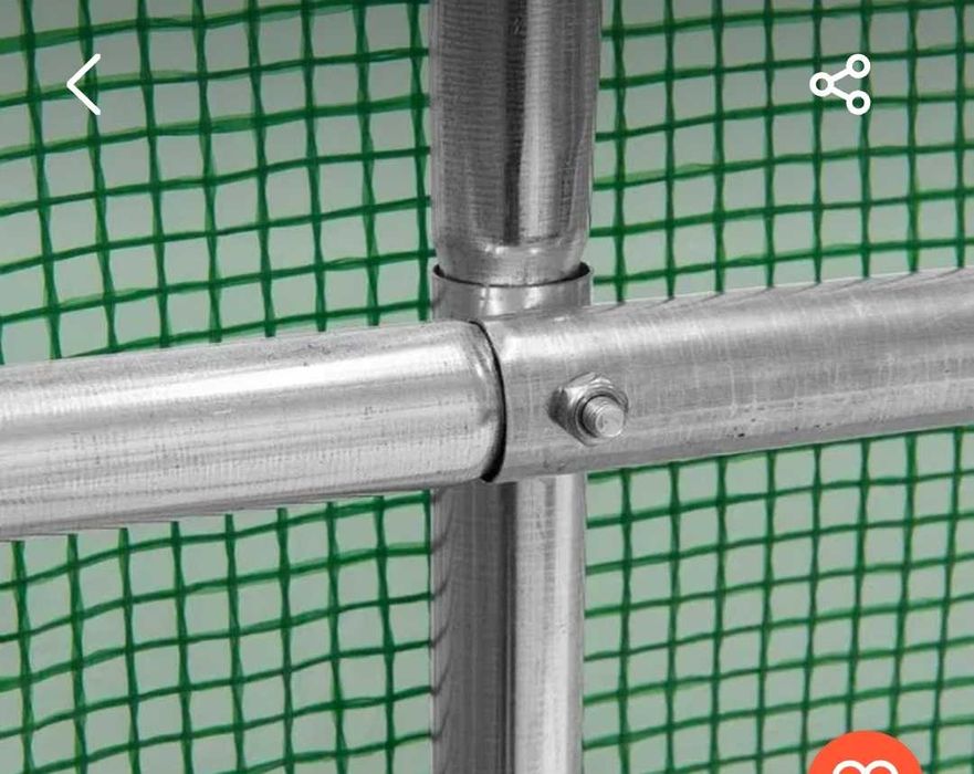 Оранжерия 6х3х2м с метална конструкция и покривало.