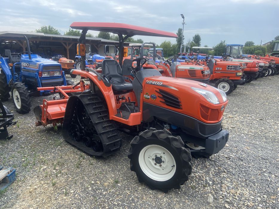 Tractor japonez kubota T240, 4x4 pe senile, 24 cp