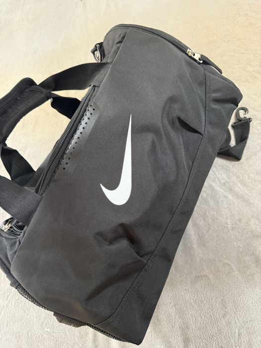 Geanta sport Nike noua new unisex