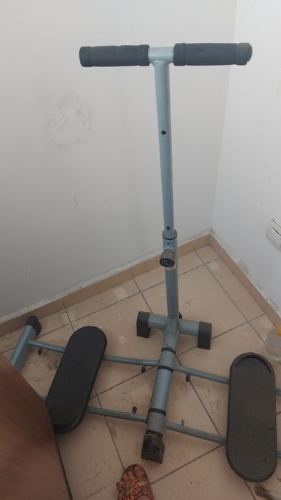 Тренажер для ног и ягодицы