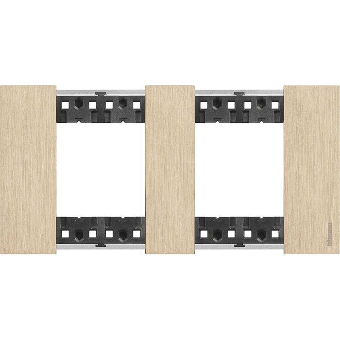 Декоративни рамки за ключове Bticino Living Now (Legrand), цвят Злато