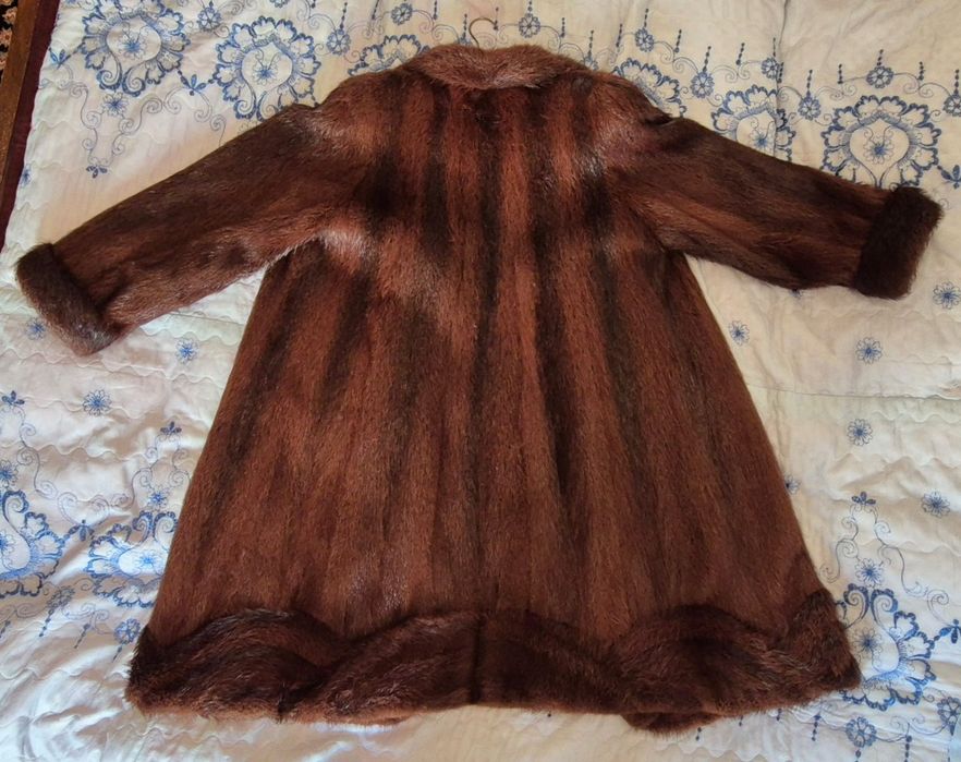 Haina lunga de blana de nutrie argentiniana fabricata in Argentina