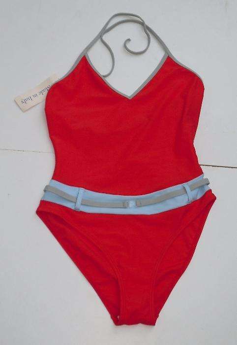 costum de baie intreg Champion nou M