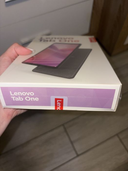 Tableta Lenovo Tab One