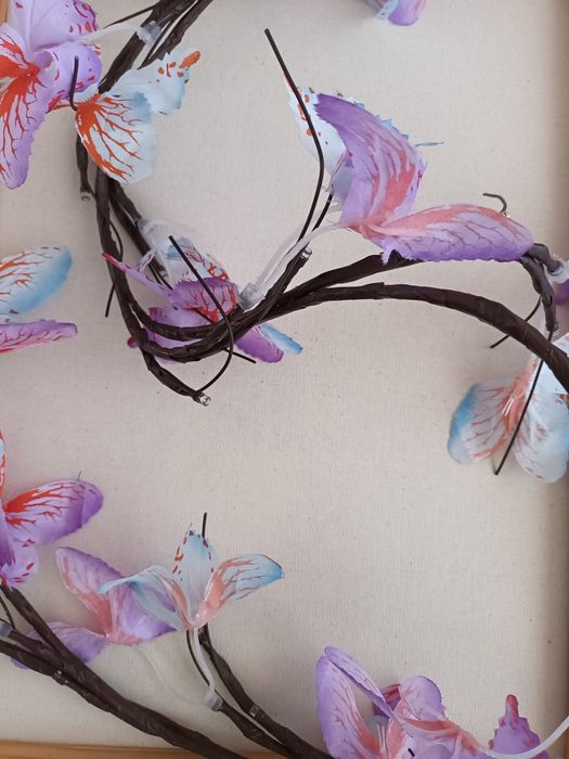 НОВА светеща клонка с пеперуди 138см, Спиди/лично предаване